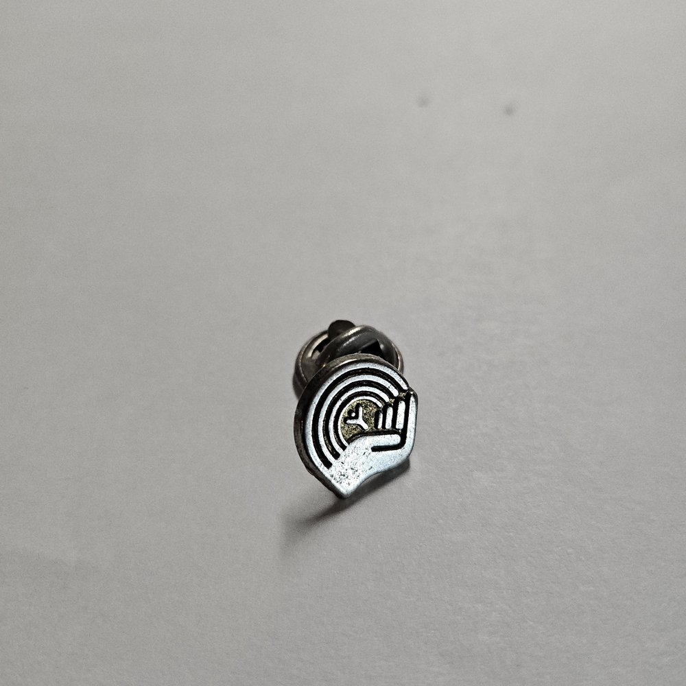 Vintage United Way Logo Silver Tone Lapel Pin Rainbow Helping Hand Design .5